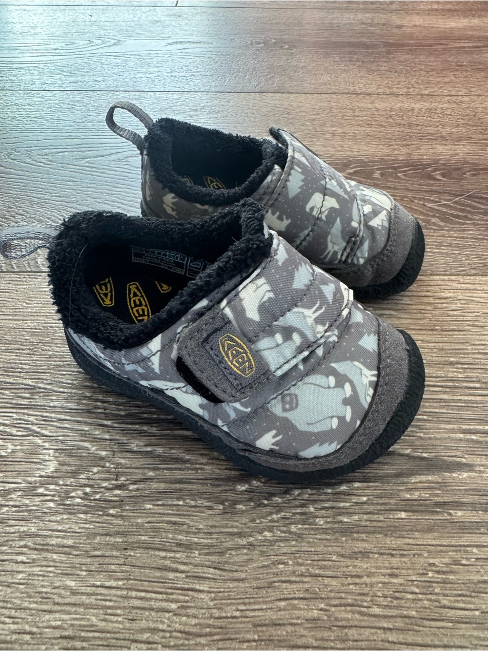 Keen Howser Low Wrap Slip-On Velcro Shoes, Toddler Forest Animal Print, Grey